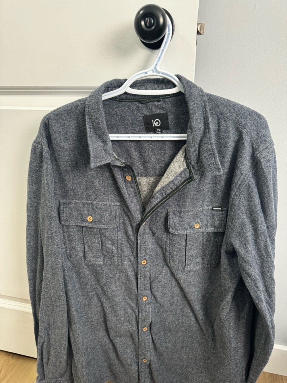 tentree Men's Dark Gray Button-Down Shirt Jacket